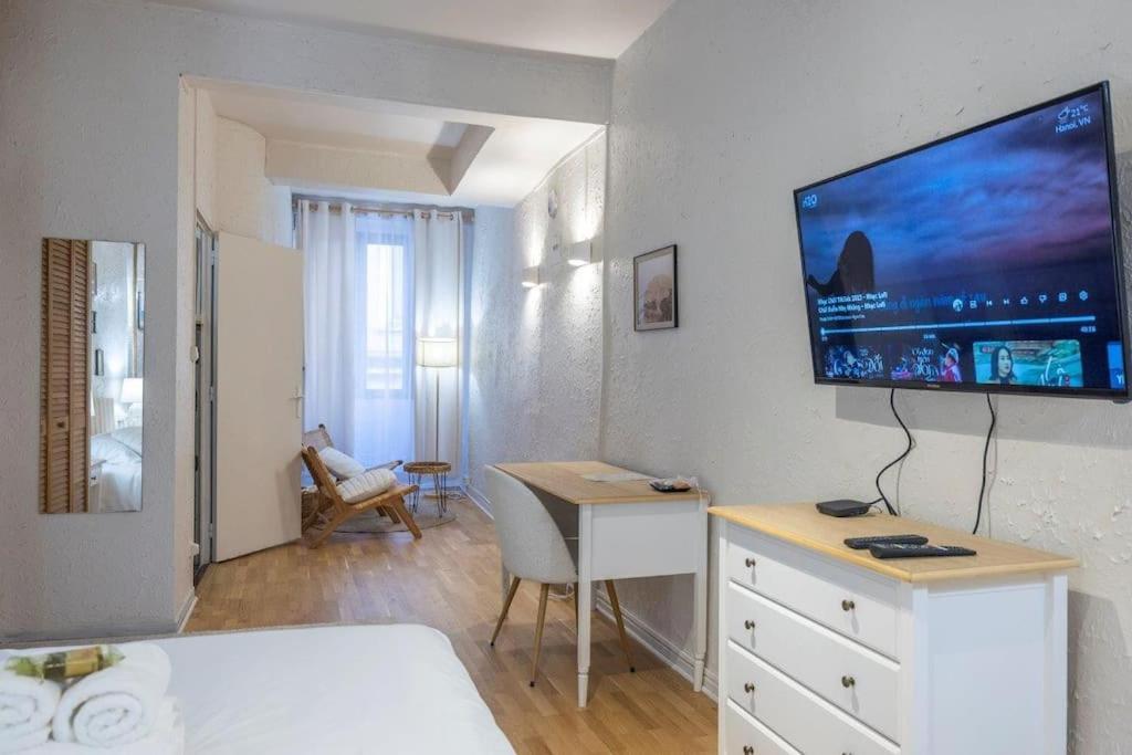 Appartement Cosy Dans Les Rues Pietonnes Grenoble Exterior photo