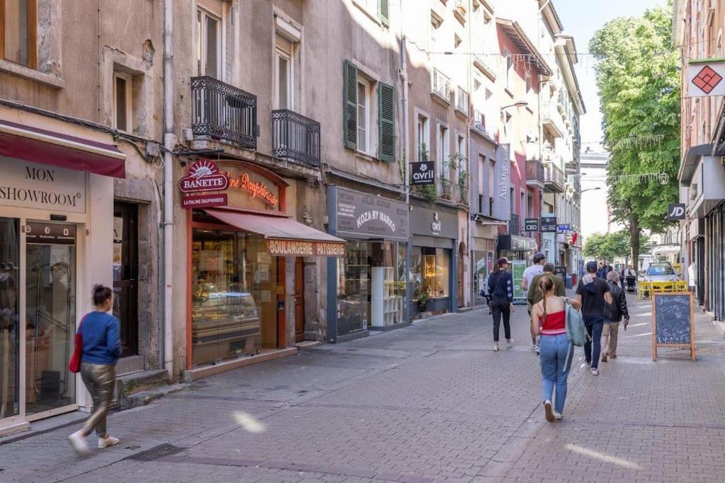 Appartement Cosy Dans Les Rues Pietonnes Grenoble Exterior photo